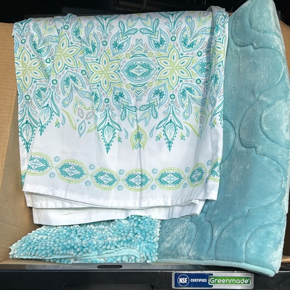 Bathroom set, shower curtain, 2 rugs 58” x 18 - 20 x 35 - Picture 2 of 7